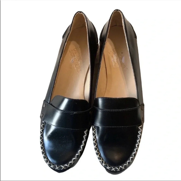 Deux Souliers Black Stitch Platform Loafers Size 41
Approx 1.5” platform - Picture 1 of 7